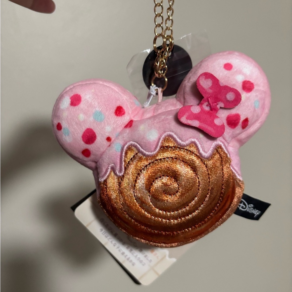 Disney Character Nui Bread Plush Toy S Croissant Roll Minnie Mouse